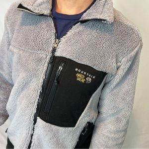 Moutain Hardwear vintage grey fuzzy zip up sweater M